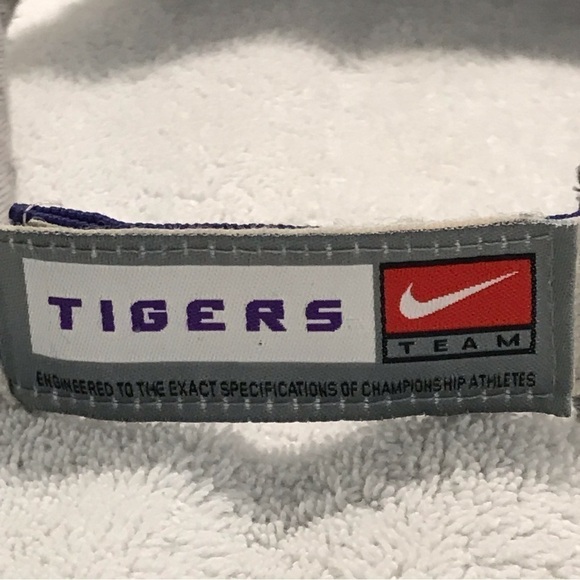 Nike - Louisiana State University Tigers Visor - Picture 11 of 15